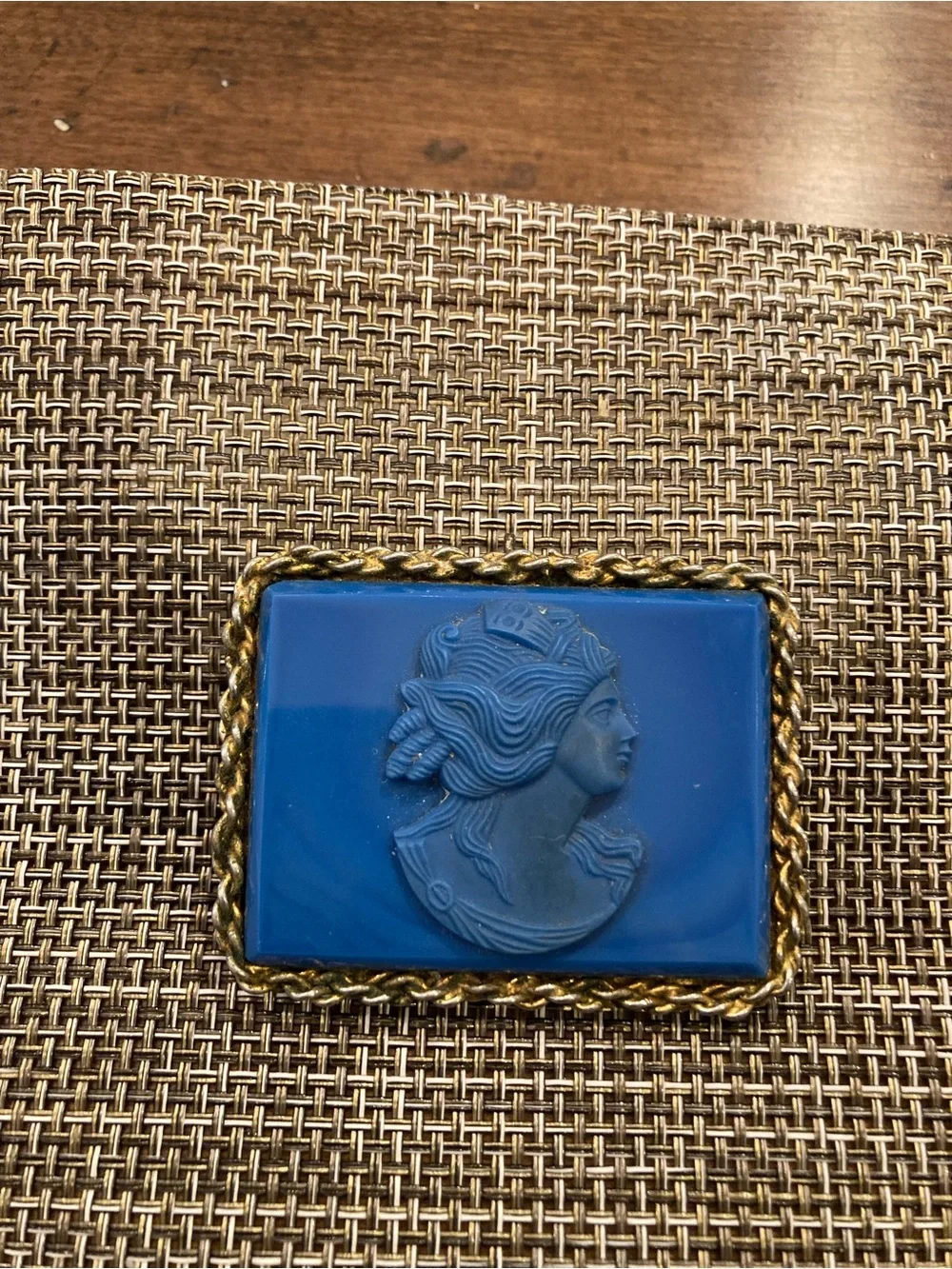 Vintage Blue Cameo-Style Rectangular Brooch/pendant with Gold-Tone Rope Frame
